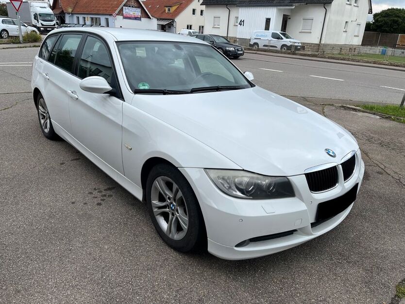 BMW 320 242.300 km 6.499 € Schömberg 75328