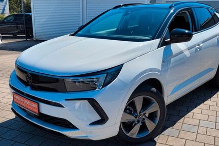 Opel Grandland (X) 14.230 km 23.490 &euro; Remchingen 75196
