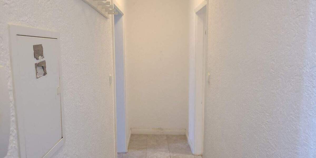 Etagenwohnung Pforzheim Dillweißenstein - 2 Zimmer, 63 m&sup2;, 119.900&euro; | Angebot:25748634