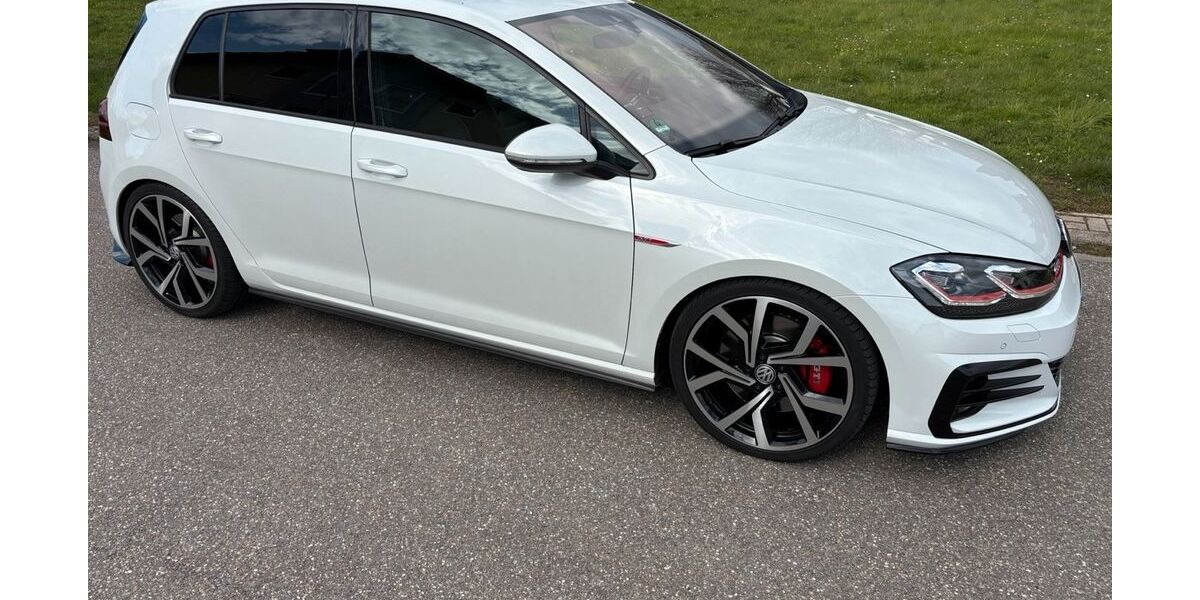 VW Golf 64.000 km 24.000 &euro; Keltern 75210