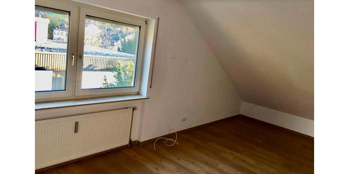 Dachgeschoßwohnung Baden-Baden Balg - 2.5 Zimmer, 83 m&sup2;, 260.000&euro; | Angebot:26941734