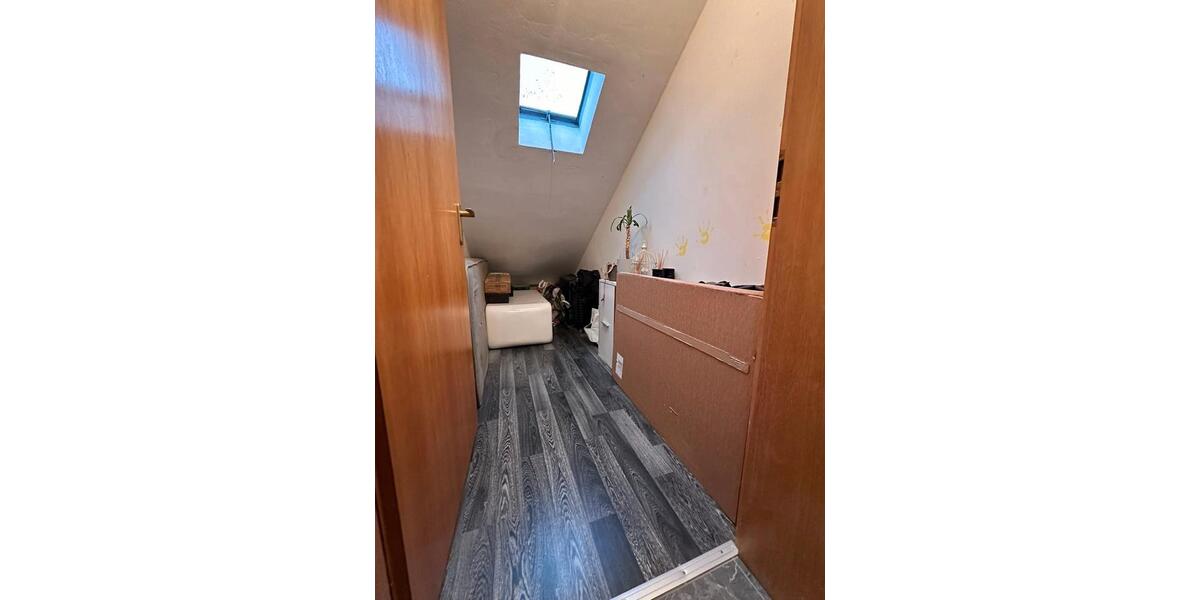 Etagenwohnung Kraichtal - 4 Zimmer, 100 m&sup2;, 900&euro; | Angebot:26408597