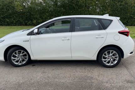 Toyota Auris 109.700 km 12.400 € Germersheim 76726