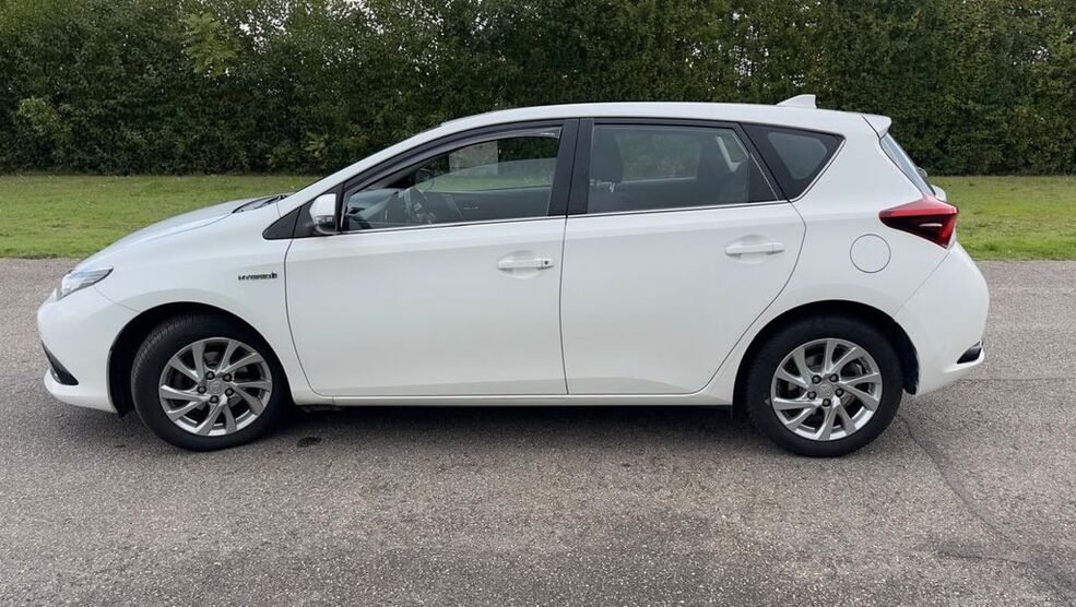 Toyota Auris 109.700 km 12.400 € Germersheim 76726
