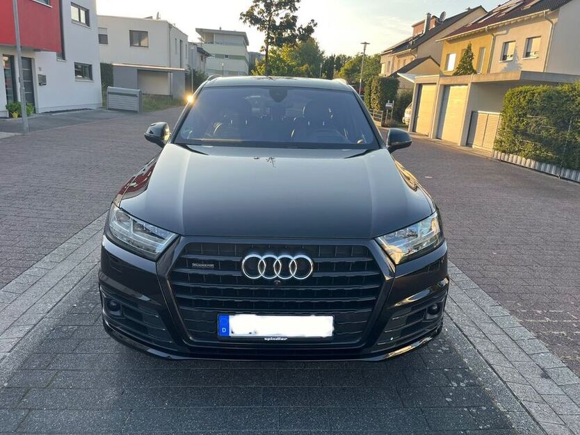 Q7