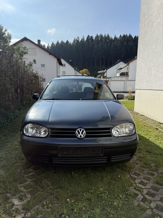 VW Golf IV 355.000 km 1.200 € Gaggenau 76571