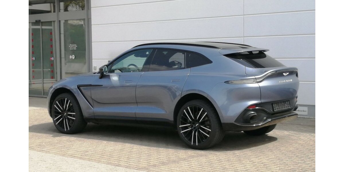 Aston Martin DBX Concours Blau Vollausstattung-6 800 KM- 6.800 km 149.998 &euro; Landau 76829