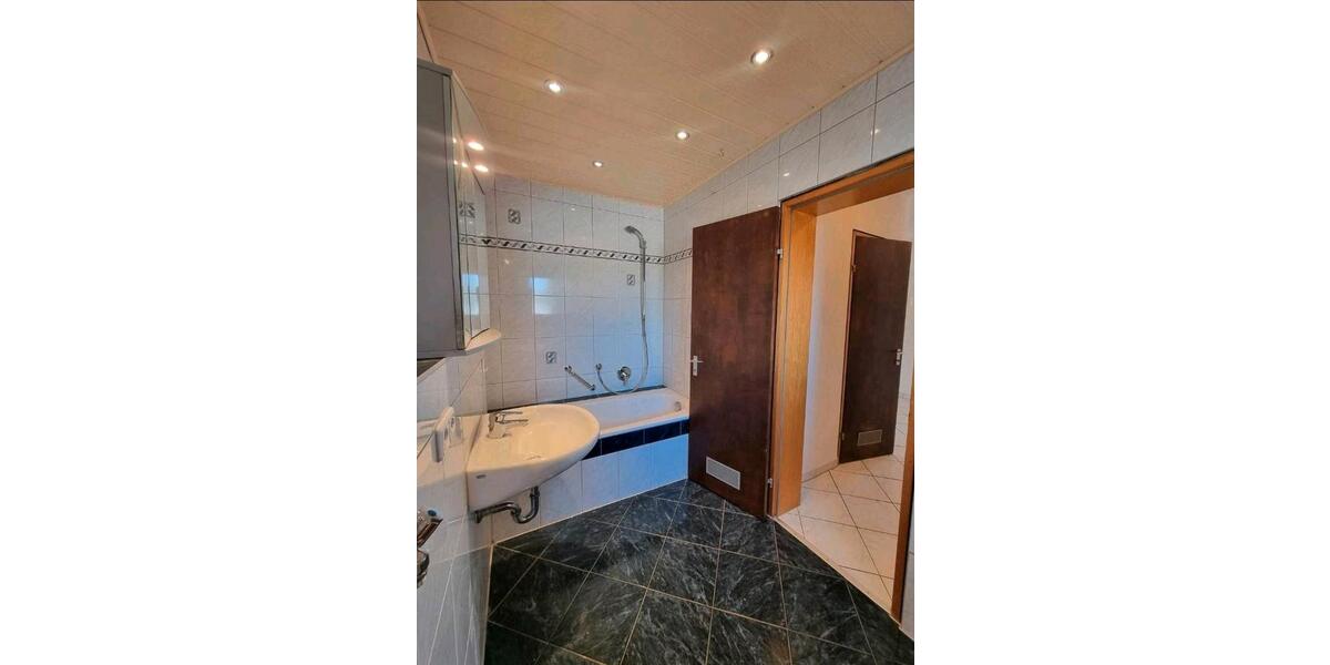 Etagenwohnung Waghäusel - 3.5 Zimmer, 83 m&sup2;, 268.500&euro; | Angebot:26942471