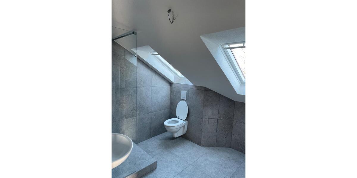 Dachgeschoßwohnung Pforzheim Nordstadt - 2 Zimmer, 46 m&sup2;, 750&euro; | Angebot:24750383