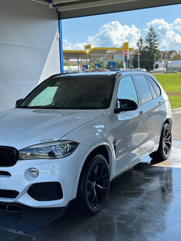BMW X5 197.000 km 25.600 € Ötigheim 76470
