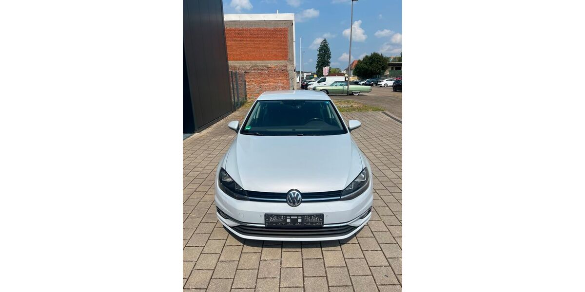VW Golf 126.000 km 11.990 &euro; Rastatt 76437