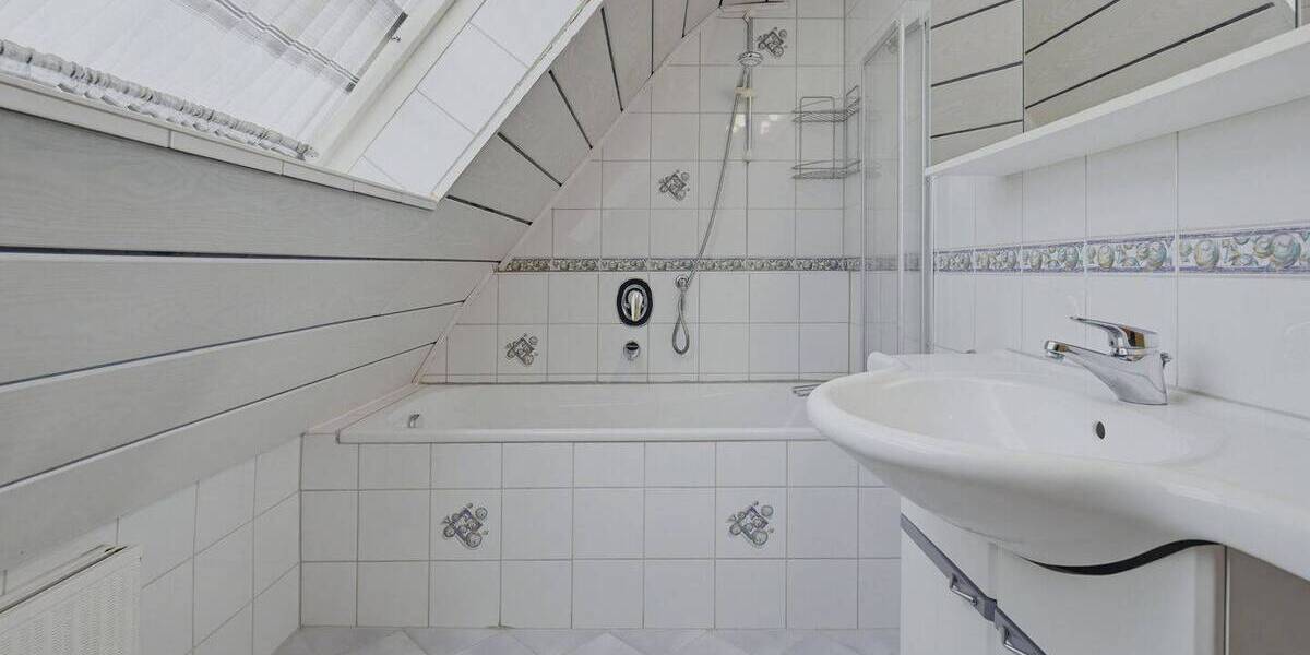 Einfamilienhaus Stutensee / Friedrichstal Friedrichstal - 7 Zimmer, 183 m&sup2;, 395.000&euro; | Angebot:26751376