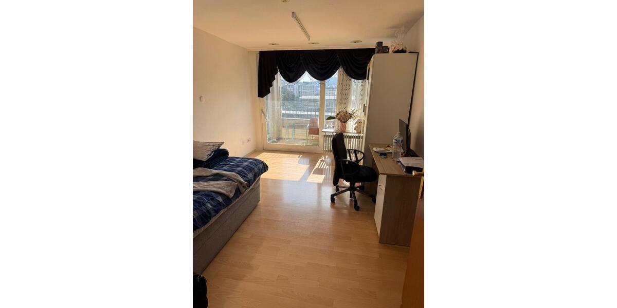 Etagenwohnung Pforzheim Nordstadt - 4 Zimmer, 150 m&sup2;, 1.200&euro; | Angebot:25329963