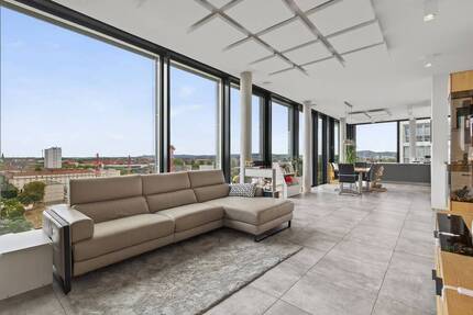 Wohnen über den Dächern von Karlsruhe: moderne Designer-Wohnung mit 3 Zimmern, 2 Bädern & TG 3 zimmer