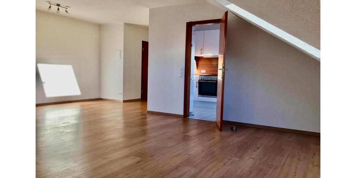 Dachgeschoßwohnung Baden-Baden Balg - 2.5 Zimmer, 83 m&sup2;, 260.000&euro; | Angebot:26941734