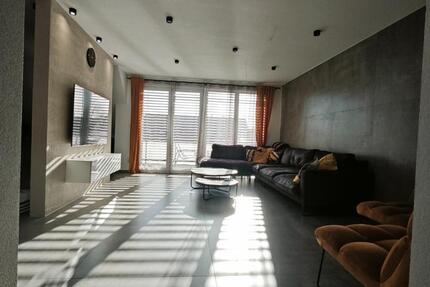 Exklusive 5,5-Zimmer-Maisonette-Dachgeschosswohnung mit Aufzug 5.5 zimmer