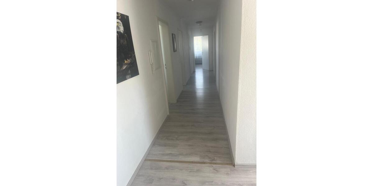 Dachgeschoßwohnung Pforzheim - 4.5 Zimmer, 94 m&sup2;, 1.200&euro; | Angebot:26322306