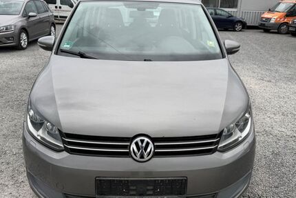 VW Touran 246.000 km 2.999 &euro; Graben Neudorf 76676