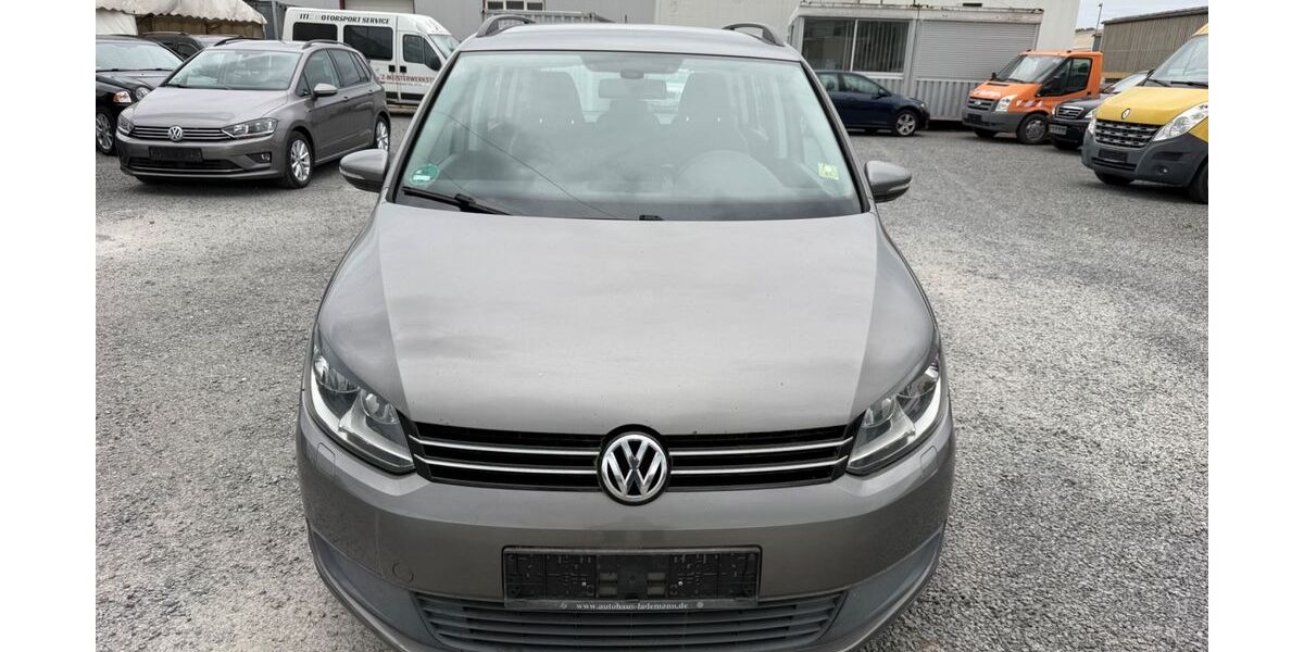 VW Touran 246.000 km 2.999 &euro; Graben Neudorf 76676
