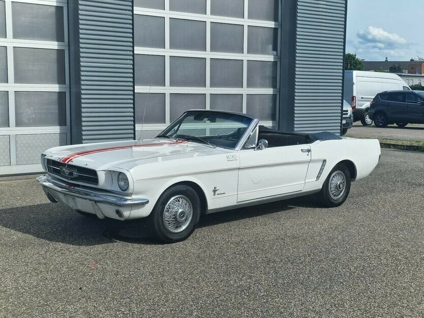 Ford Mustang Cabrio H-Kennzeichen Automatik 78.000 km 34.998 € Landau 76829