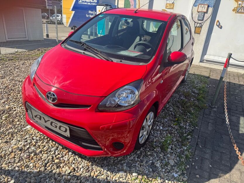 Toyota Aygo (X) 29.500 km 5.900 € Baden-Baden 76532