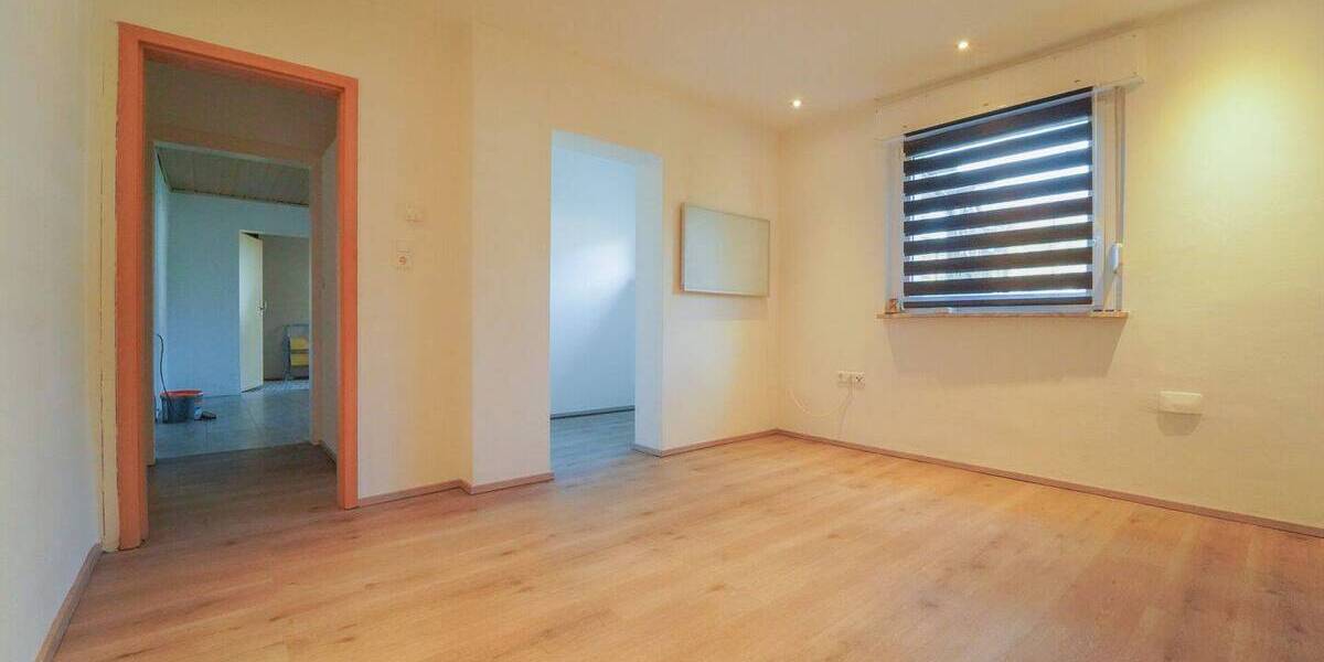Einfamilienhaus Karlsruhe / Durlach Durlach - 6 Zimmer, 230 m&sup2;, 699.000&euro; | Angebot:26402008