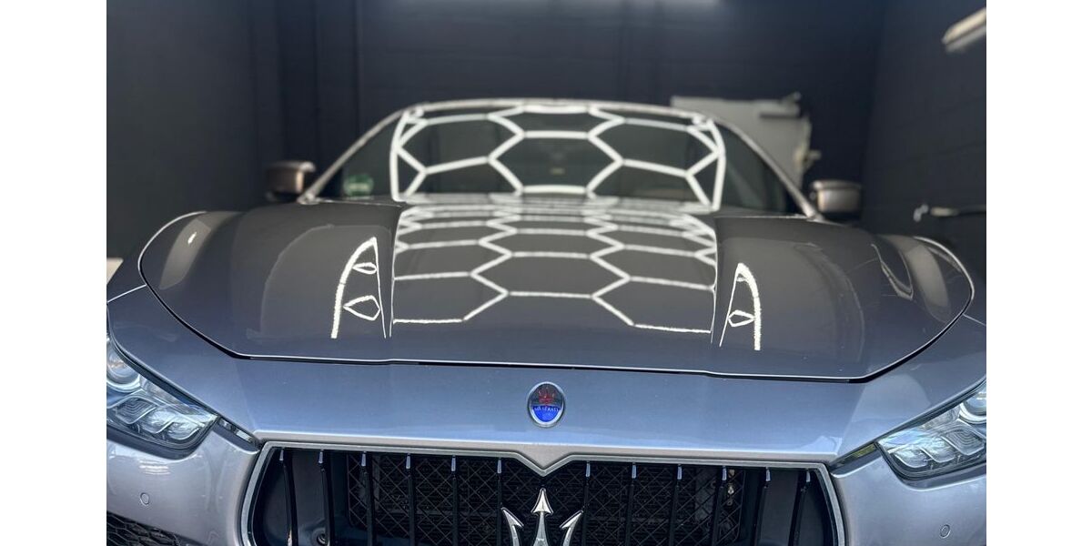 Maserati Ghibli 144.236 km 27.800 &euro; Forst 76694