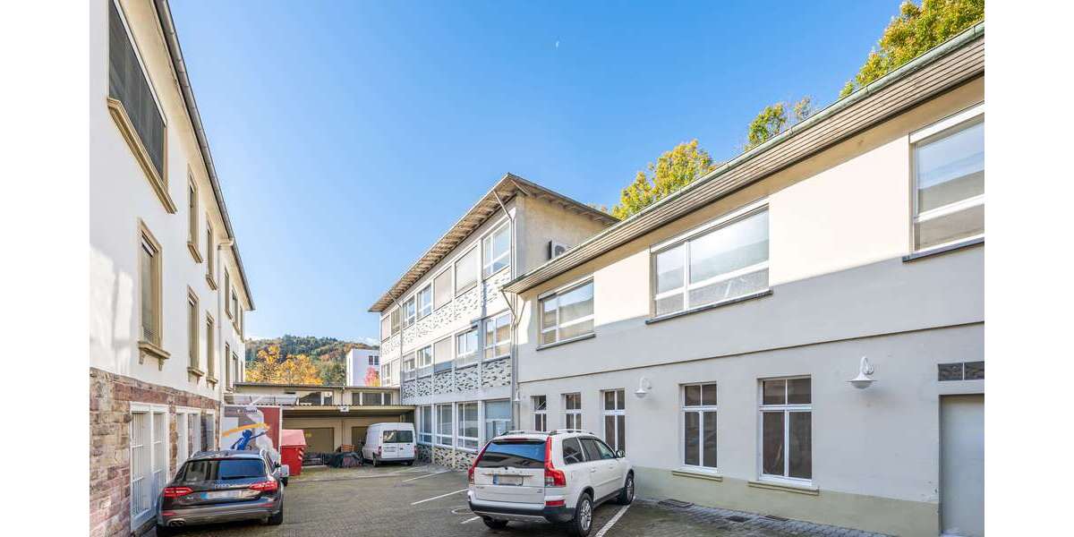 Halle in Baden-Baden 980 € 95 m² zimmer