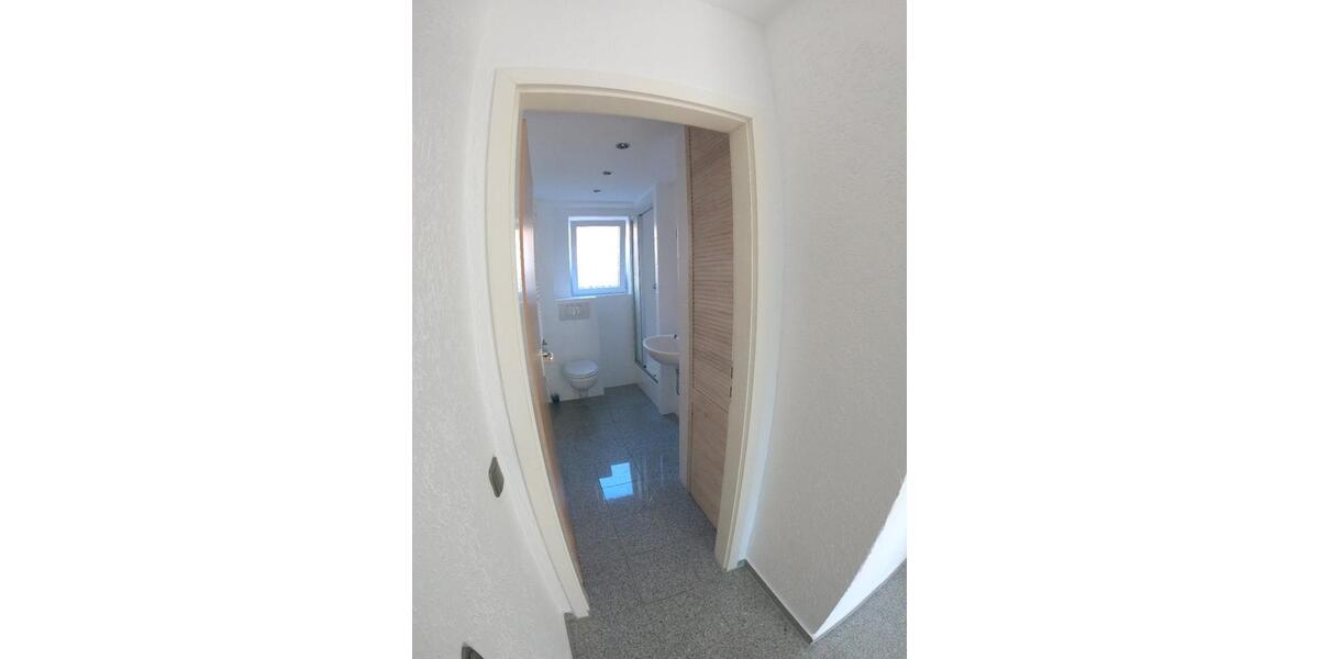 Etagenwohnung Pforzheim Dillweißenstein - 2 Zimmer, 67 m&sup2;, 195.000&euro; | Angebot:27046372