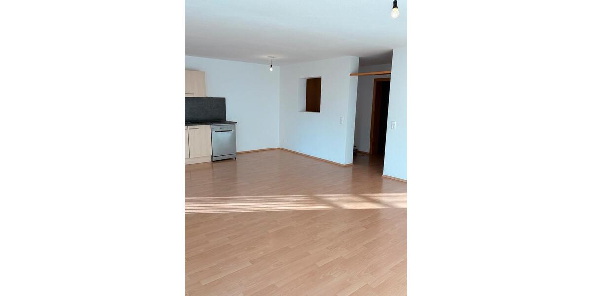 Renovierte 2-Zimmer Wohnung mit Balkon in Oberderdingen-Flehingen 2 zimmer