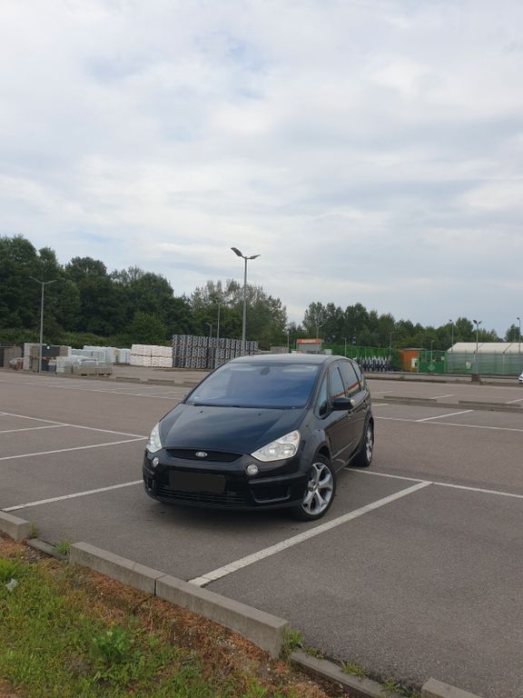 S-Max