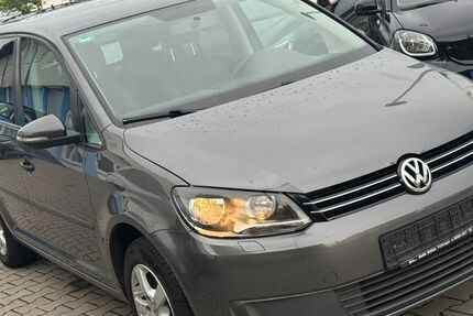VW Touran 250.000 km 3.900 &euro; pforzheim 75181