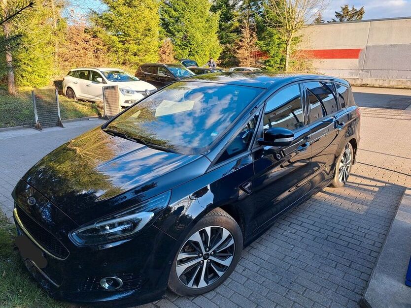 S-Max