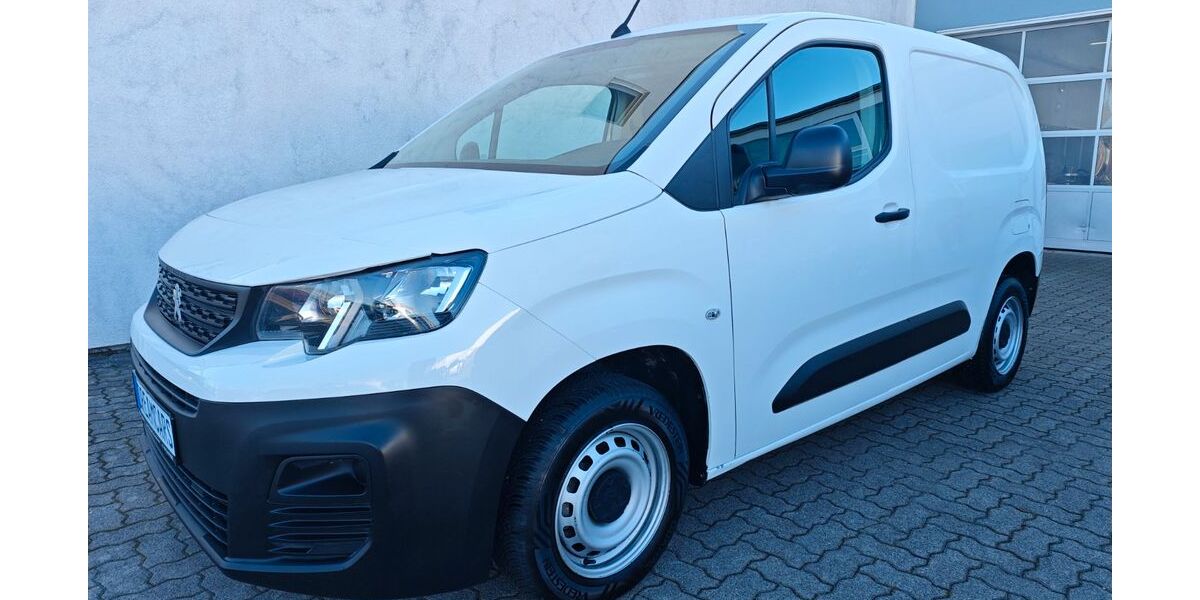 Peugeot Partner 180.000 km 6.990 &euro; Ötigheim 76470