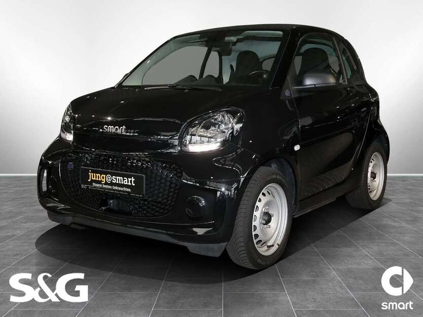 Smart forTwo 32.490 km 8.960 € Karlsruhe 76185