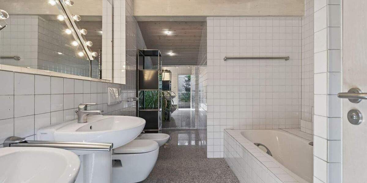 Mehrfamilienhaus, Wohnhaus Karlsruhe Durlach - 9 Zimmer, 343 m&sup2;, 1.290.000&euro; | Angebot:25681049