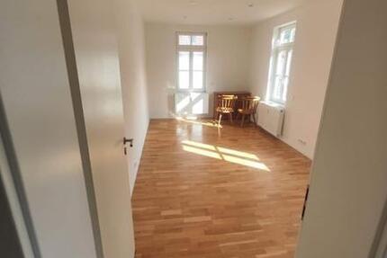 Wohnung Gernsbach - 2 Zimmer, 54 m&sup2;, 700&euro; | Angebot:25649593