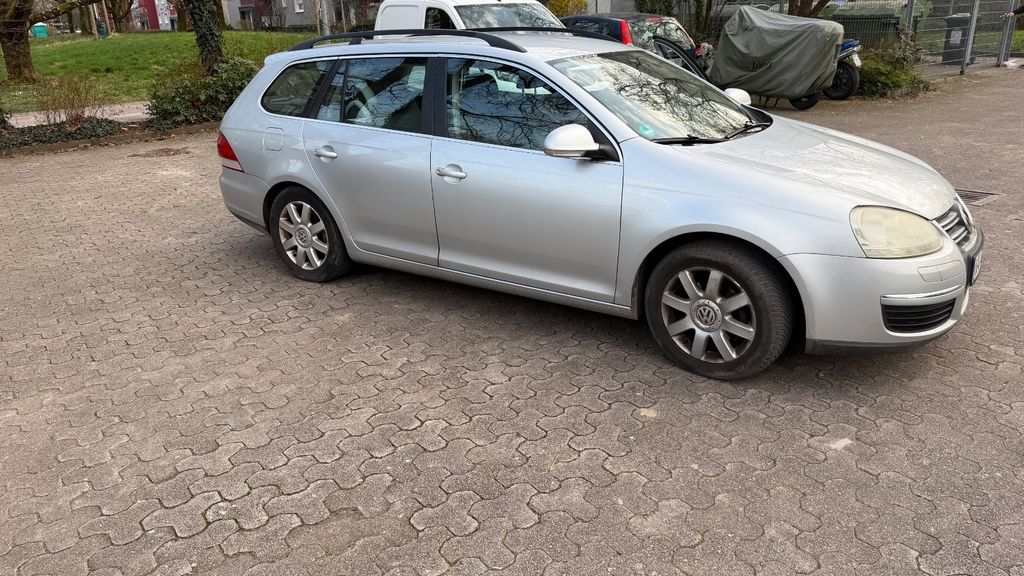 VW Golf 186.000 km 5.500 &euro; Karlsruhe 76189