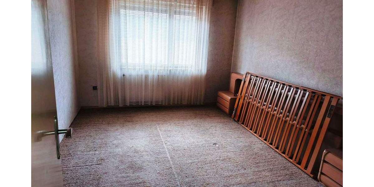 Etagenwohnung Pforzheim Weststadt - 3 Zimmer, 68 m&sup2;, 149.000&euro; | Angebot:25748647