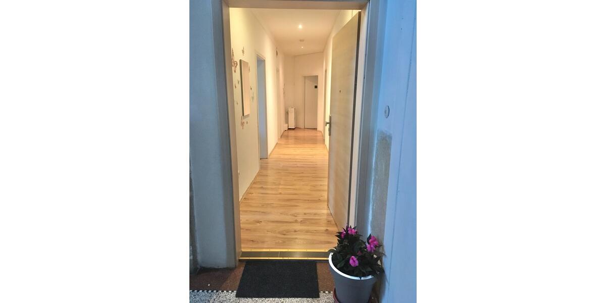 Etagenwohnung Pforzheim Nordstadt - 4 Zimmer, 105 m&sup2;, 269.000&euro; | Angebot:24553232