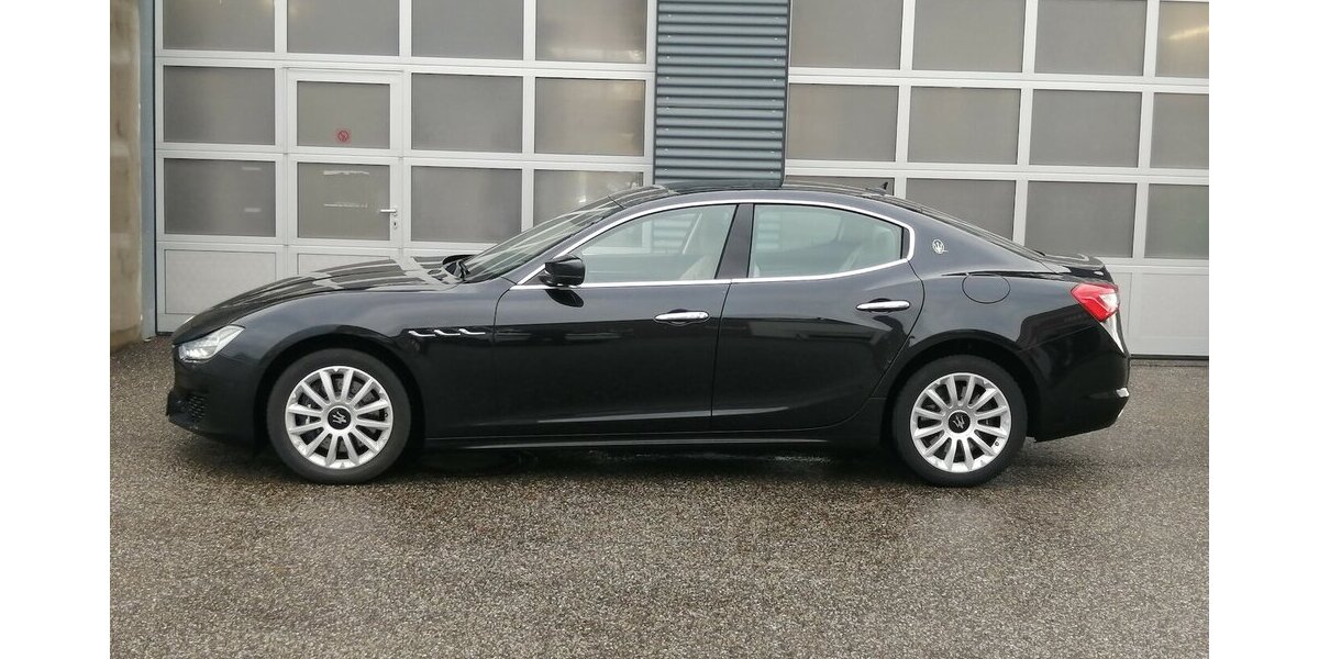 Maserati Ghibli 3.0 D Leder Klimaautomatik Leder BI-XENON 39.000 km 39.899 &euro; Landau 76829