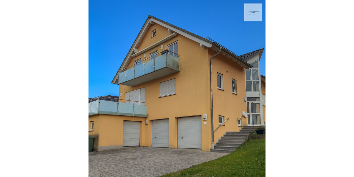3-Familienhaus mit vielen Möglichkeiten und Finanzierungsbeispiel 11 zimmer