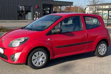 Renault Twingo 242.507 km 1.299 &euro; Bietigheim 76467