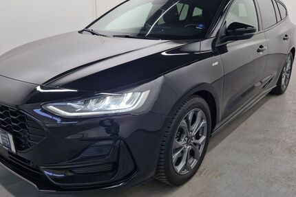 Ford Focus 61.000 km 18.750 &euro; Landau 76829