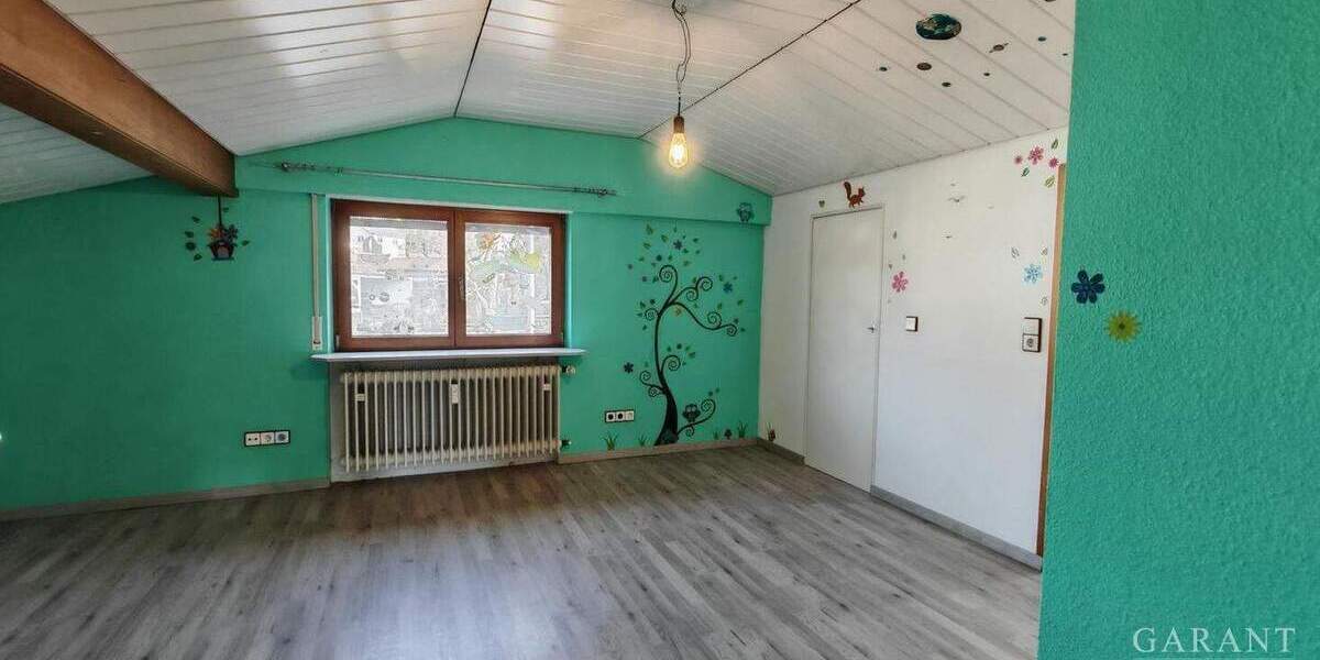 Einfamilienhaus Niefern Öschelbronn Niefern - 7 Zimmer, 239 m&sup2;, 630.000&euro; | Angebot:25778807