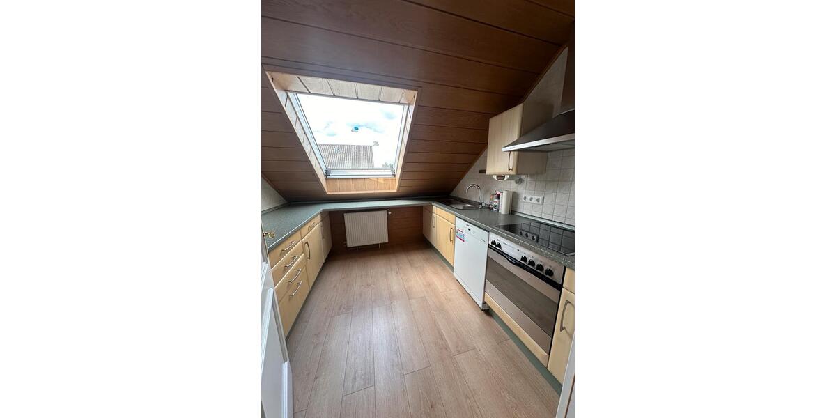 Etagenwohnung Stutensee - 4 Zimmer, 98 m&sup2;, 1.550&euro; | Angebot:24563587