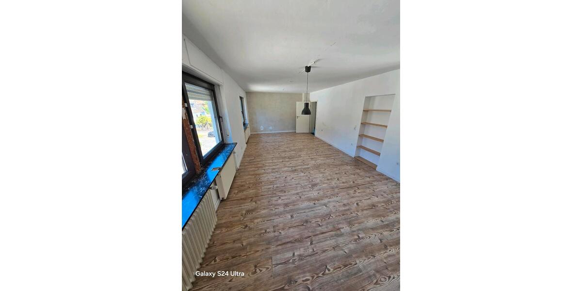 Eigentumswohnung inkl. TLB, EBK und Garage 5 zimmer