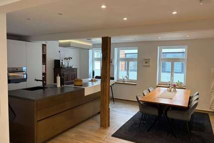 Haus Ettlingen - 4 Zimmer, 140 m&sup2;, 1.850&euro; | Angebot:25822763