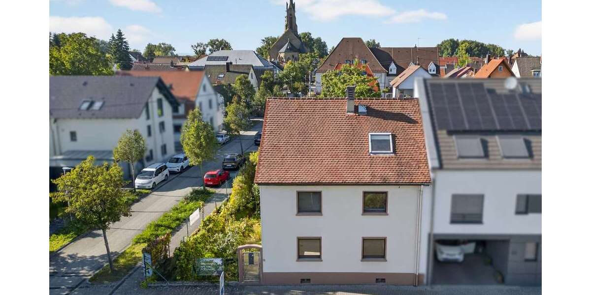 Einfamilienhaus Karlsruhe / Neureut Neureut - 7 Zimmer, 180 m&sup2;, 849.000&euro; | Angebot:14634603