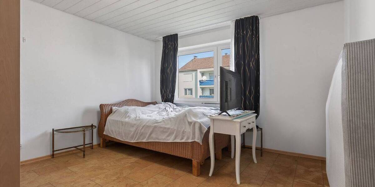 Etagenwohnung Ettlingen - 3 Zimmer, 72 m&sup2;, 280.000&euro; | Angebot:26723245